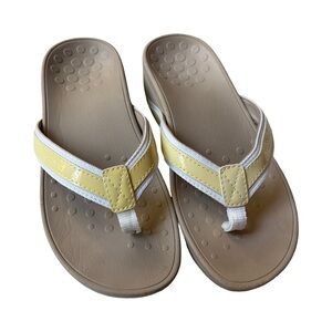 Vionic Yellow and Taupe Flip Flop Sandals